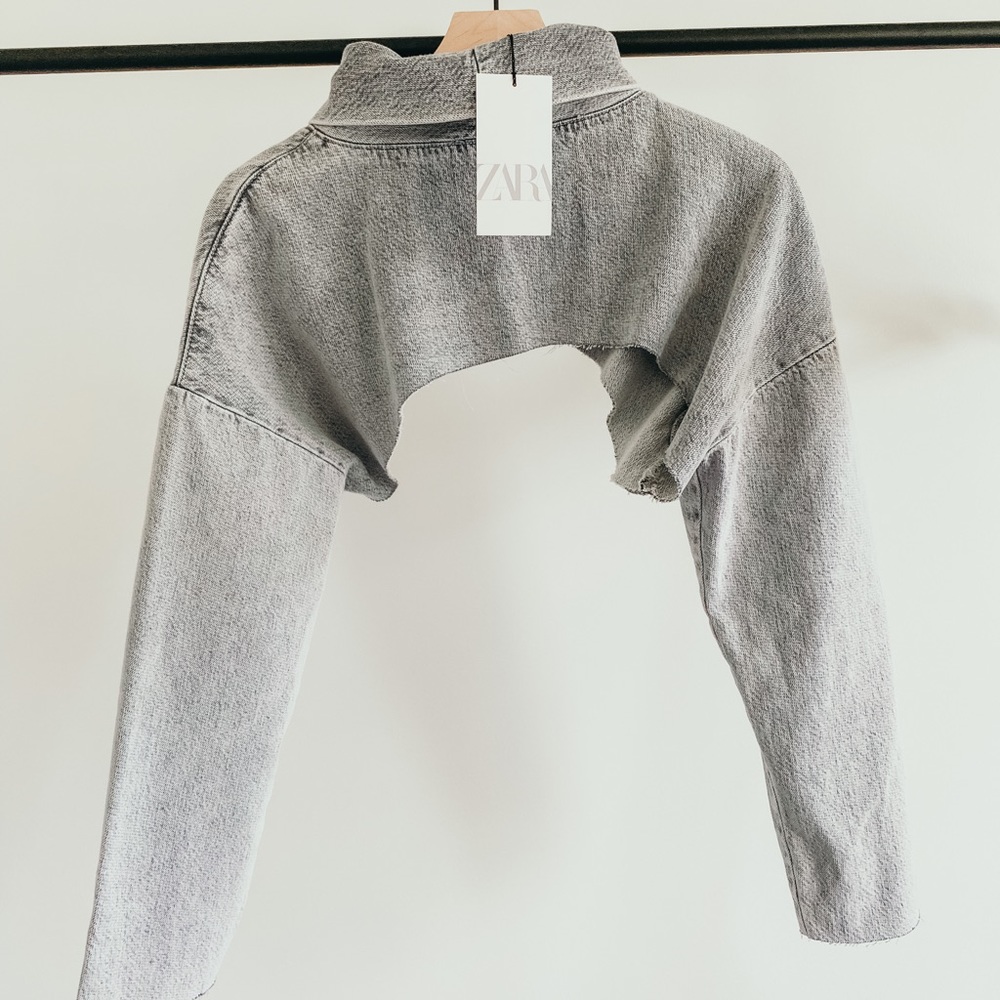 🆕 ZARA Crop Top